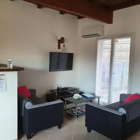 Apartment A Climatise Sur Coursan